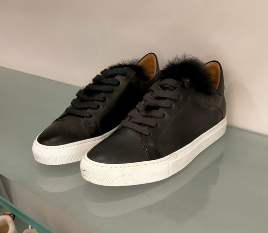 Sneakers VIA ROMA 15 in pelle nera, linguetta in pelliccia nera