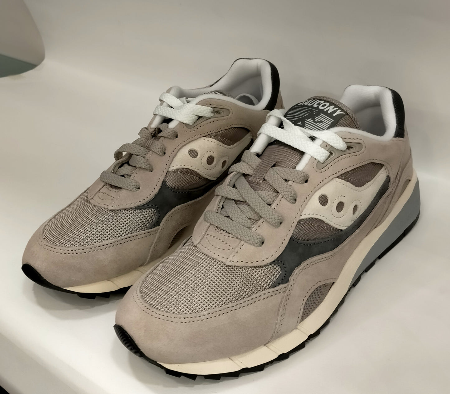 Sneakers SAUCONY SHADOW 6000 uomo in camoscio/tessuto grigio