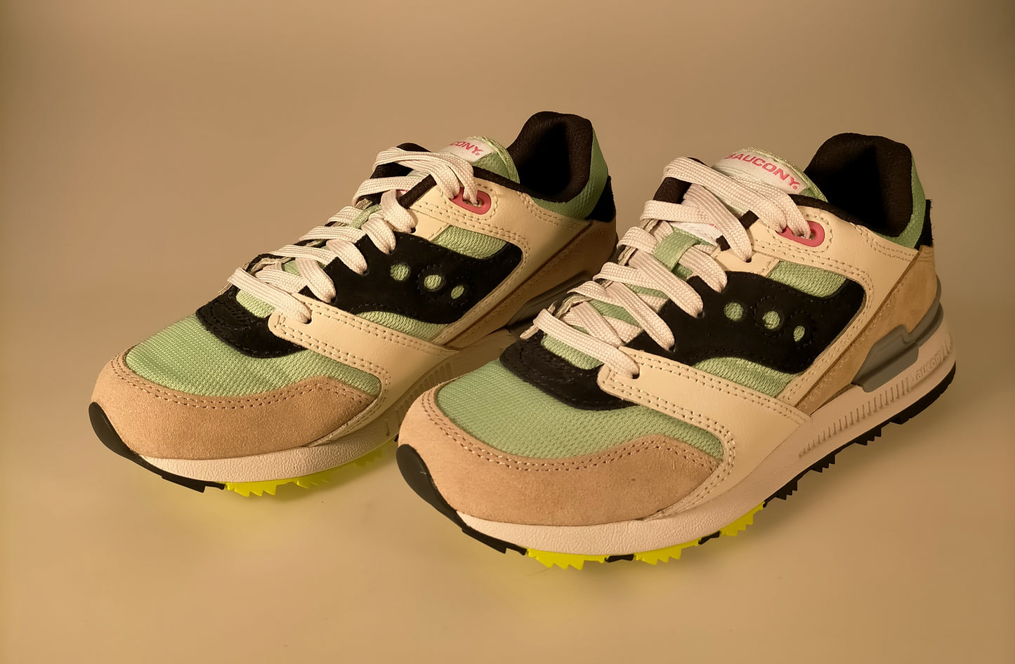 Sneakers SAUCONY COURAGEOUS light green/tan